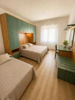 Casa Michela - Big 3 bedroom apartment by AGENZIA COCAL - B&B Caorle