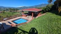 Casa Linda Vista - Bed and Breakfast Turrialba