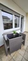 Gemütliche Ferienwohnung Whole Apartment Merlion 65sqm, WLAN WiFi, 3 Zi Rooms, Taubertal KGH - B&B Lauda-Königshofen