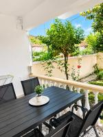 Pami Apartments Nea Peramos Greece - B&B Néa Péramos