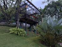 Heliconia Ledge - B&B Mawanella