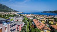 Glicine House 2 Bedroom Retreat with Pool, Private Garden, Terrace near Salò & Lake Garda - B&B Salò