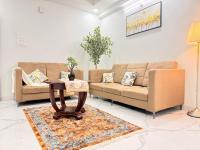 Cosy 3BHK Fully Equipped Apt - Ideal for Groups & Families - B&B Hyderabad