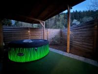 Domek nad Strumykiem z Jacuzzi - Chambres d'hôtes Międzybrodzie Bialskie
