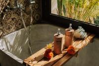 Bali Bloom Villa - B&B Prerenan