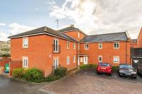 NEW Lovely 2Bed 2Bath-Parking-By FabAccommodation - Bed and Breakfast Bristol