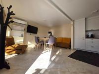 Cosy Hideaway Guest House - Chambres d'hôtes Dovilai
