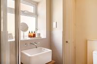 Greystones Cottage - 2-Bed Character Cottage, Access to Cotswold Way! - Chambres d'hôtes Winchcombe