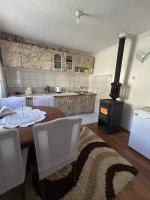 Guesthouse Idea - B&B Vusanje