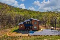 Hot Tub • Pizza Oven • Sleeps 12 • Game Room• Pets - Chambres d'hôtes Talking Rock