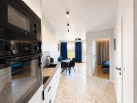 Stylish Apartment with River view & Balcony near Old Town - Ferienwohnung Danzig
