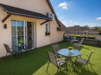 Orient Apartmanház - B&B Eger