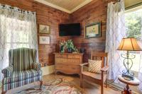 Vintage Charm + Outdoor Calm: Rural Arkansas Cabin - Chambres d'hôtes Fayetteville