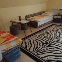 Marika Apartman 2 - Chambres d'hôtes Lesencetomaj