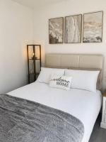 Cloud Nine Stay - Bed and Breakfast Bromley