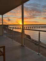 Beachside & Jetty View 5 - Harbour Master Apartment - B&B Streaky Bay