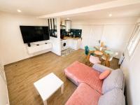 Bel appartement Proche PARIS Aéroport CDG Parc des Expositions - Bed and Breakfast Sevran