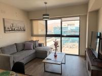 Nice 2-Bedroom Apartment frente Embassy USA - Av El Polo - Chambres d'hôtes Lima