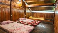 Single Bed in Mixed Dormitory Room
