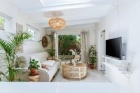 Peaceful Noordhoek Escape Near Beach Village - B&B Flat Acres