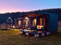 Peak View Tiny House - B&B Zarnesti