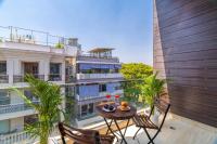 The GK Bliss by The Blue Kite, Luxury 3BHK Apartment in GK1 near Lotus Temple, M Block Market & Big Chill Café - Chambres d'hôtes New Delhi