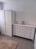 Moderný 3 izbový apartmán centrum - Ferienwohnung Neuhäusel