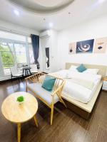 Apartment mit Aussicht und Balkon