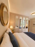 Homestay - City view private room & bathroom for women only - Chambres d'hôtes Londres