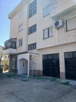 Dora Central Apartment - Free Parking & Sunrise View - B&B Ocrida