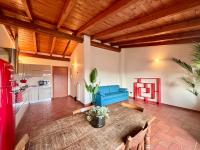 Red Nest Cozy Loft near Milano and Rho Fiera - Chambres d'hôtes Sedriano