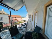 Apartmenthaus"Kala" - B&B Cirquenizza