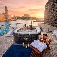 Yacht d'exception entièrement privatisé au Vieux-Port de Marseille - Chambres d'hôtes Marseille