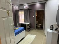 Tiyani Resort & Conference Centre - B&B Kwekwe