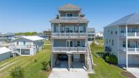 Walk to Beach 4 BR with Hot Tub and Elevator - Chambres d'hôtes Surf City