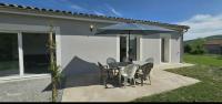 Gîte du Clocher Villa pour 6 personnes 3 chambres - B&B Saint-Lager-Bressac