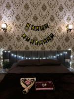 Venus Stays , Cozy & Stylish Home - Bed and Breakfast Noida