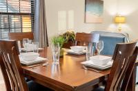 Guest House at The Greens Dolly Parton's Stampede - B&B Branson