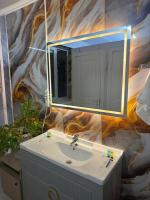 Zweibettzimmer mit Dusche