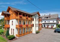 Gästehaus Lutschounig - Bed and Breakfast Faak am See