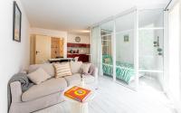 Chic appartement, coeur de Saint Tropez, Place des Lices - Bed and Breakfast Saint-Tropez
