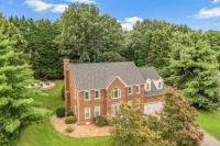 5BD Family Oasis, Pool, FirePit, Bball, Pong - B&B High Point