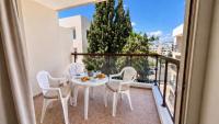 Ithaki Beach Apartment by TrulyCyprus - Chambres d'hôtes Limassol