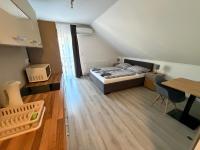Apartment with Garden View
