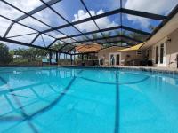 Bradenton FL 4BD Pool House - B&B Bradenton