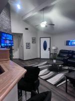 Peace and privacy 3 Bed duplex - B&B Dallas