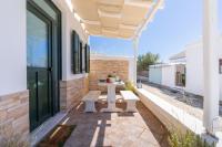 Charming Traditional Cycladic Studio in Zefyria - B&B Zefyría