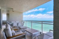 Inn on the Beach 3907 by FVC - B&B Longboat Key