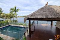 5BR Waterfront Haven - Deck Garden & Sunlit Bedrooms - Holiday Home - Ferienwohnung Gold Coast