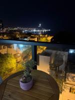 Modern 2BR Apt, Ocean View, Steps from Barranco - B&B Lima